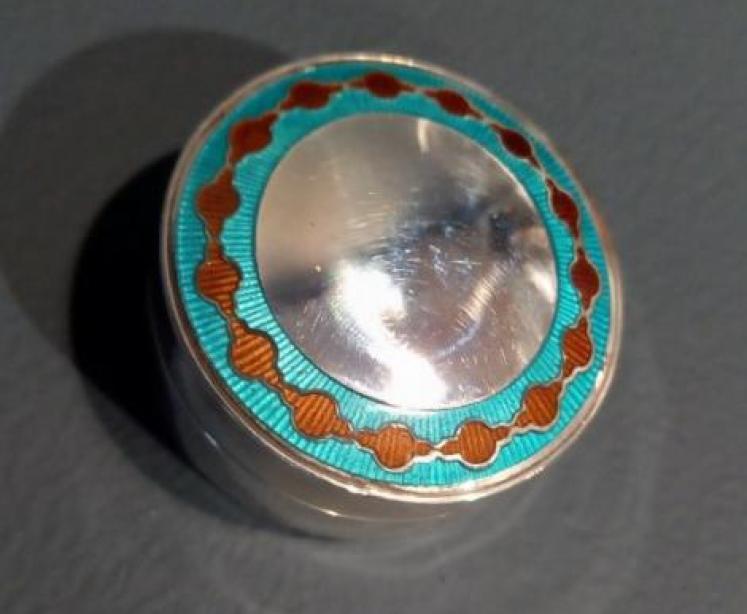 Unusual Edwardian Silver & Turquoise Enamel Pill Box - Image 7