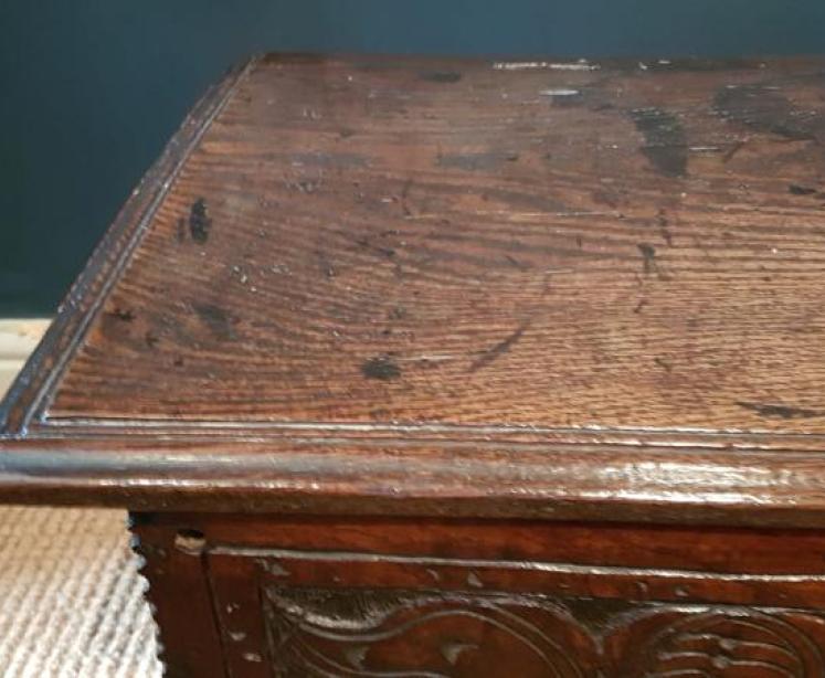 Outstanding Early Oak Six Plank Coffer  - Image 2