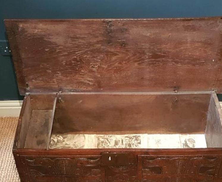 Outstanding Early Oak Six Plank Coffer  - Image 3