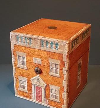 Victorian Country House Oak Spirits Box