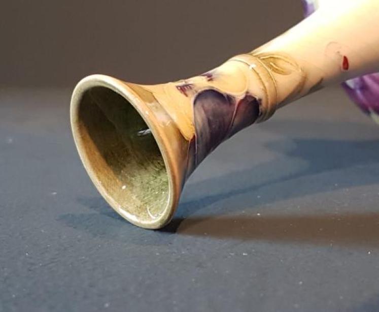 Rare Moorcroft Pansy on White Vase  - Image 3