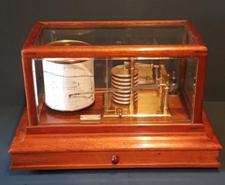 Edwardian Walnut Barograph by Chadburns  - Image 1