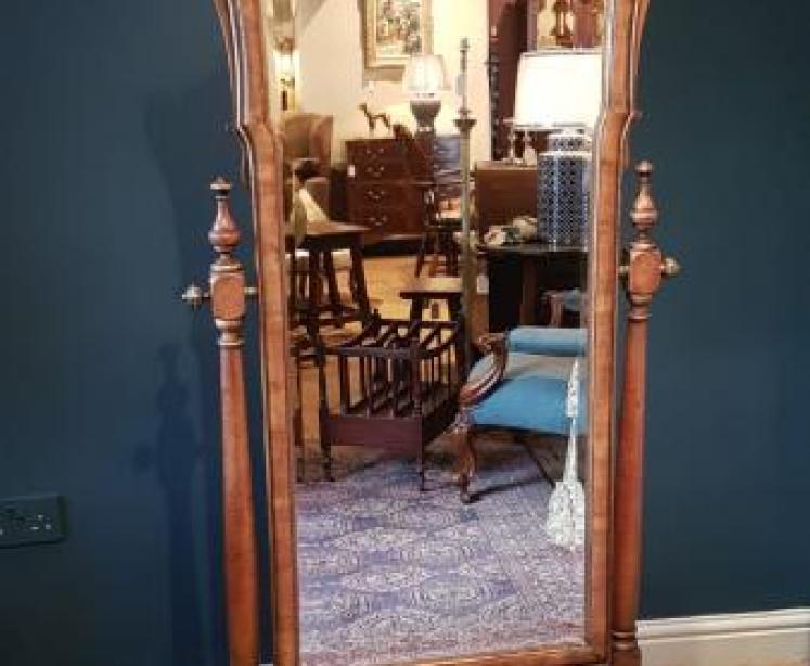 Fine Quality Late Victorian Walnut Cheval Mirror by Tozer - Image 1