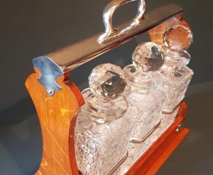 Victorian Oak and Silver Plate Three Bottle Tantalus - Image 7