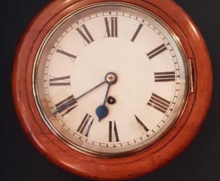 Small Victorian Walnut Cased Fusee Dial Clock - Image 1
