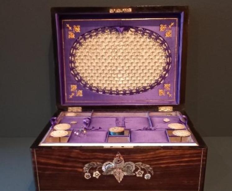 Mid Victorian Coromandel Inlaid Sewing Box - Image 7