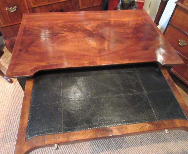 Superior George I Period Red Walnut Chest of Drawers - Image 3