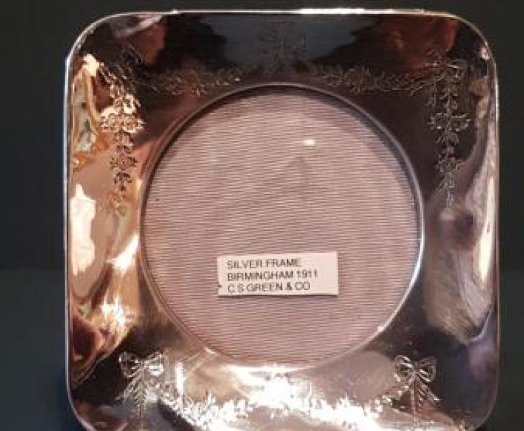 Edwardian Floral Engraved Silver Photo Frame - Image 4