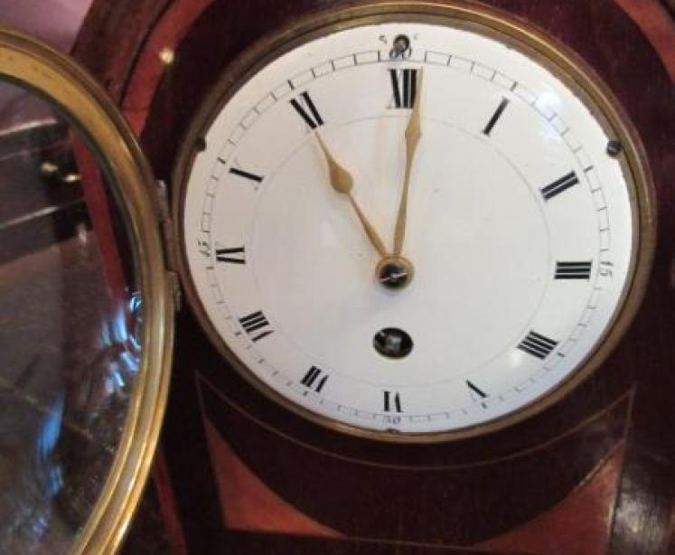 19th Century Sheraton Inlaid Bracket Style Mantel Clock - Image 4