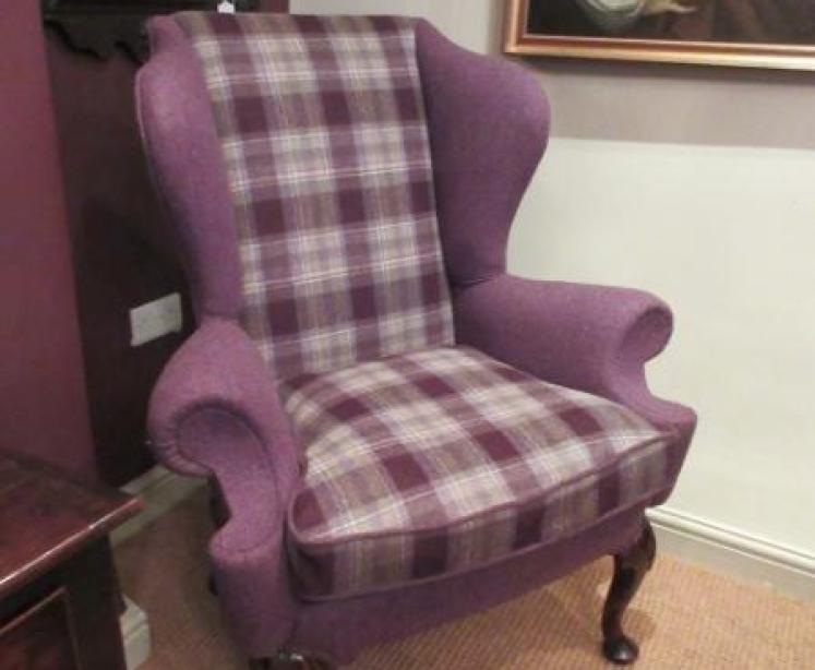 Superb Queen Anne Style Walnut Framed Wing Armchair - Image 1