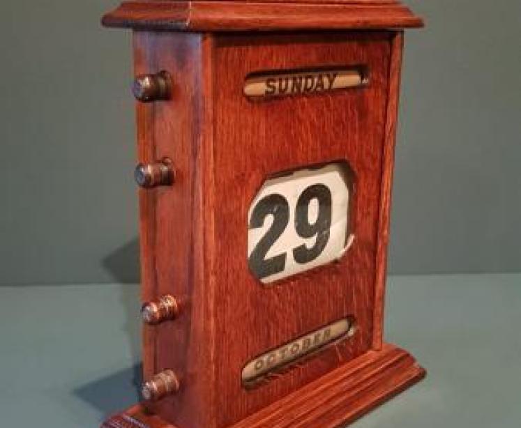 Large Edwardian Oak Perpetual Desk Calendar - Image 3