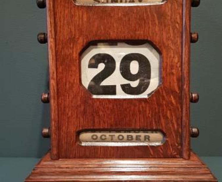 Large Edwardian Oak Perpetual Desk Calendar - Image 4