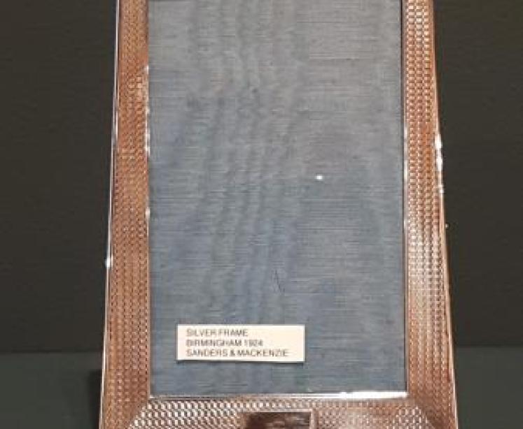 George V Silver Photo Frame - Image 1
