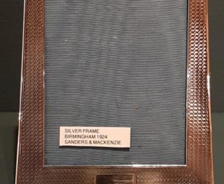 George V Silver Photo Frame - Image 2