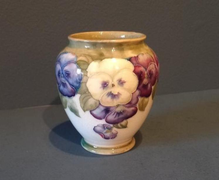 Rare McIntyre Moorcroft Pansy on White Ground Vase - Image 1