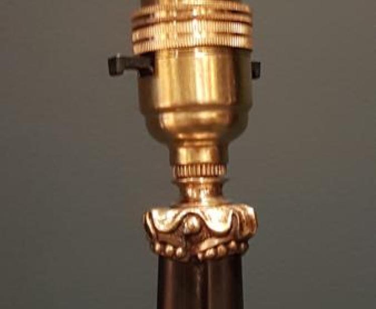 Late Victorian Decorative Brass and Cast Iron Table Lamp - Image 4