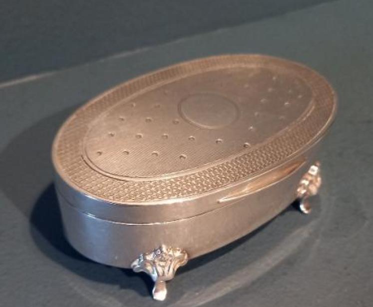 George V Silver Oval Ring Box - Image 1