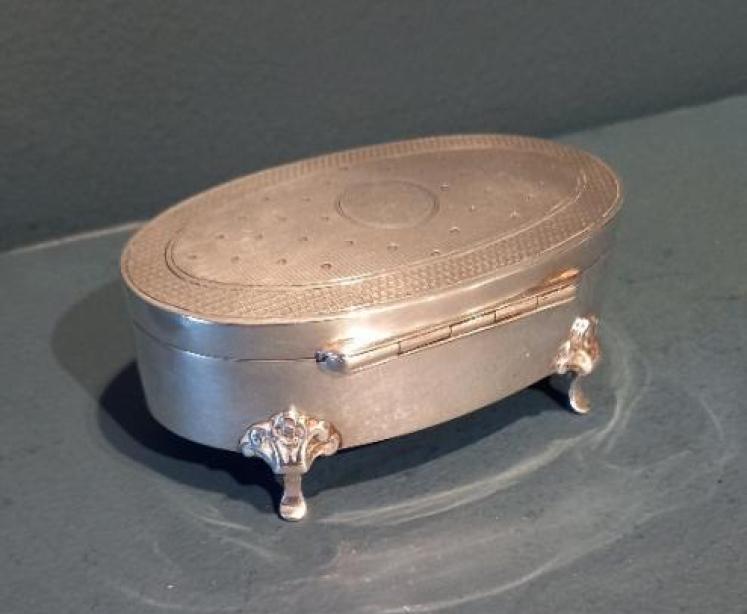 George V Silver Oval Ring Box - Image 3