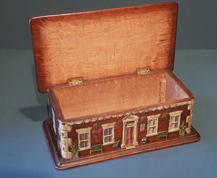 Victorian Oak Painted Country House Box - Image 4