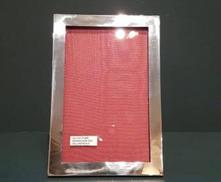 George V Silver Photo Frame - Image 1