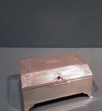 Fine Quality Walker and Hall Silver Jewel Box