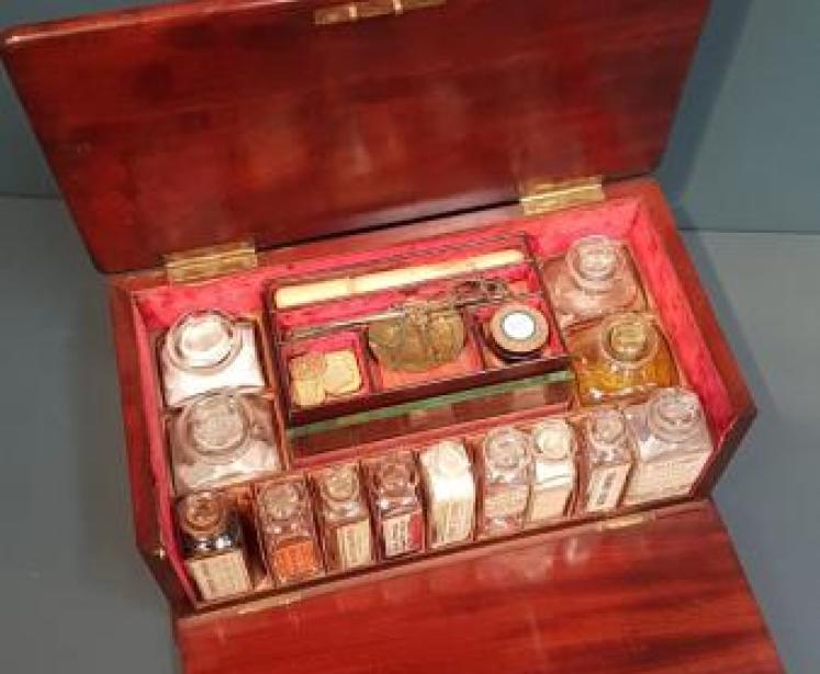 Mid Victorian Mahogany Apothecary Box - Image 7