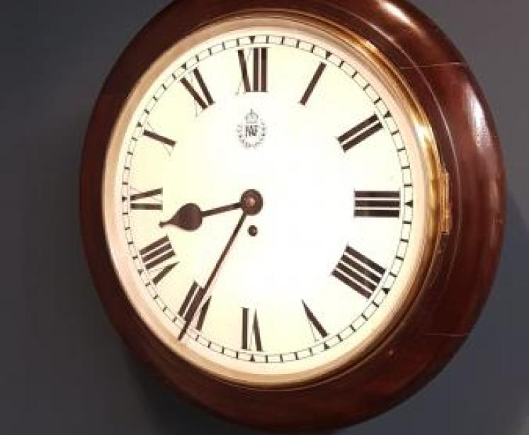 1941 RAF Fusee Wall Clock by Elliott - Image 2