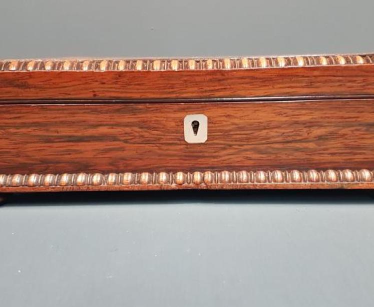 Mid Victorian Rosewood Card and Cribbage Box - Image 6