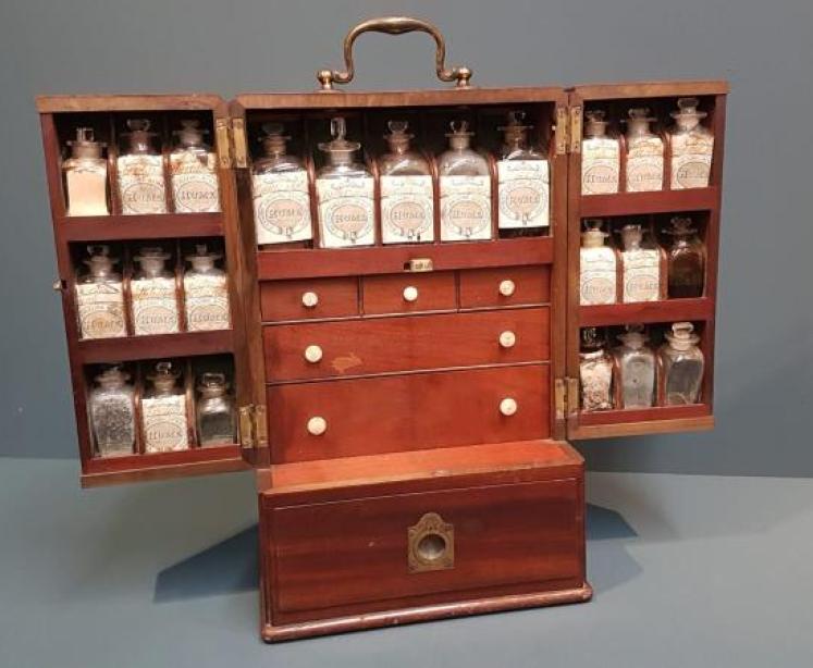 Superb Early Victorian Apothecary Box - Image 2