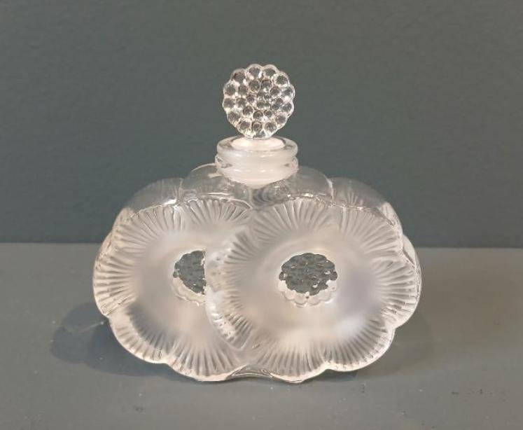 Lalique Opalescent 'Deux Fleurs' Scent Bottle - Image 1