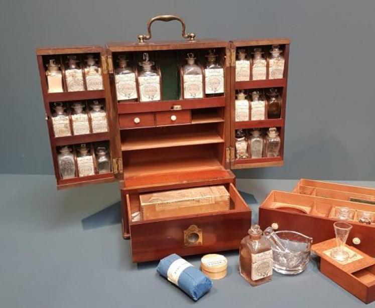 Superb Early Victorian Apothecary Box - Image 3