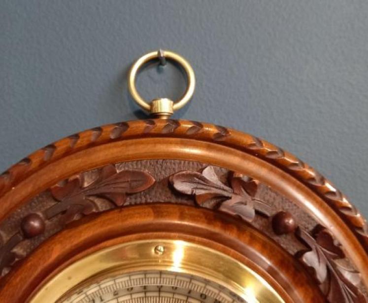 Victorian Walnut Acorn & Oak Leaf Aneroid Barometer - Image 3