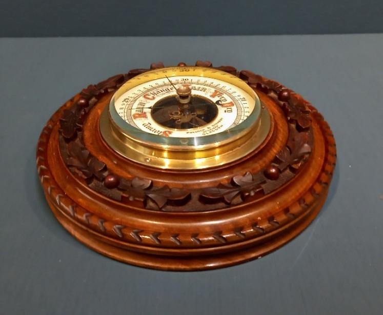 Victorian Walnut Acorn & Oak Leaf Aneroid Barometer - Image 7