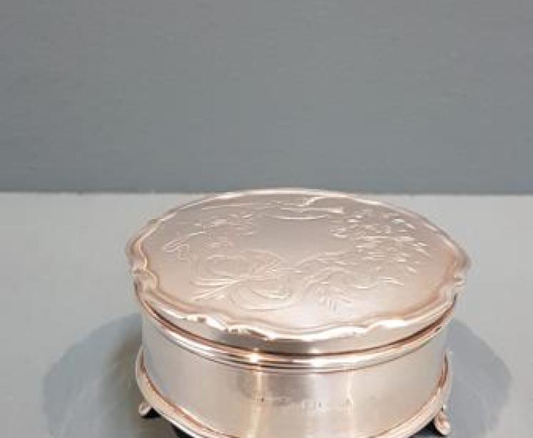 George V Silver Ring Box - Image 1