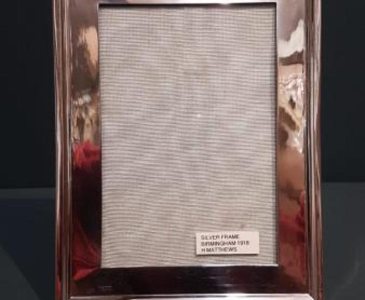 George V Silver Photo Frame - Image 2
