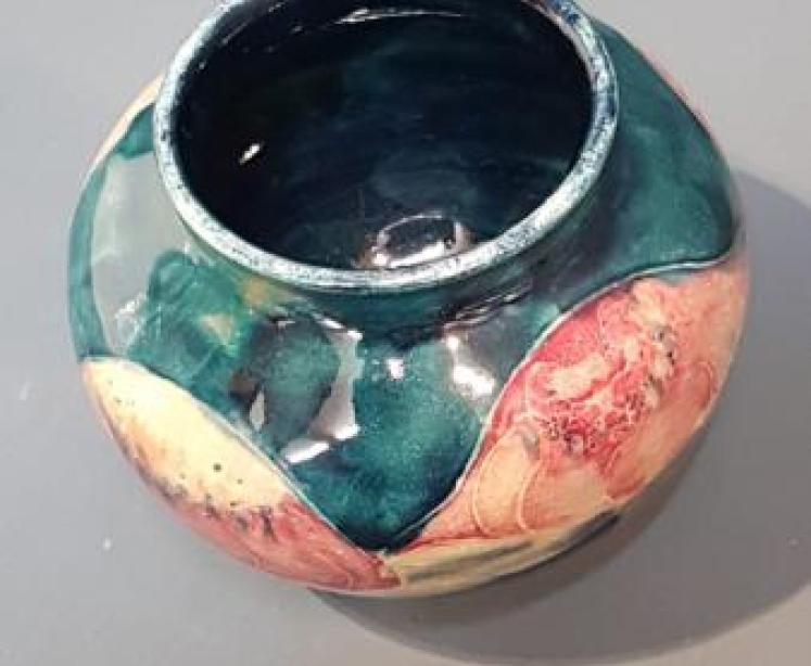 Superb Moorcroft Claremont Vase - Image 4