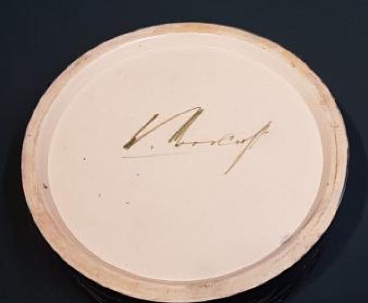 Unusual Moorcroft Circular Table Box - Image 5