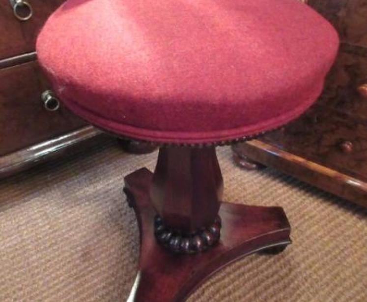 Fine Early Victorian Mahogany Rise & Fall Music Chair - Image 4