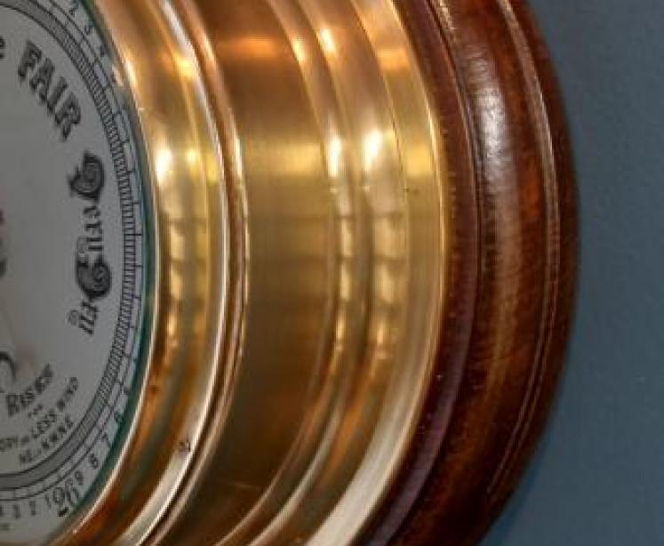 Edwardian Period Brass Bulkhead Ship's Barometer - Image 5
