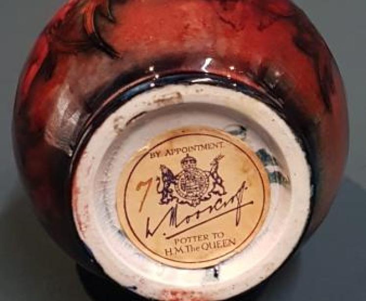 Moorcroft Anemone Flambe Vase - Image 4