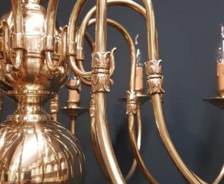 Edwardian 12 Arm Brass Chandelier - Image 4