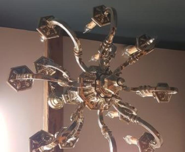 Superb Edwardian Cast Brass 12 Arm Chandelier - Image 7