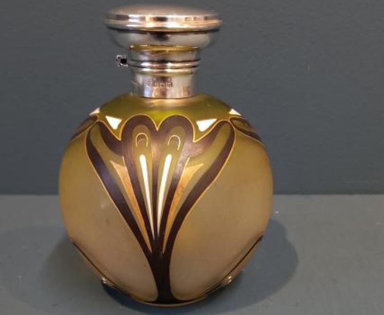 Art Nouveau Silver Iridescent Olive Green Glass Scent Bottle - Image 1