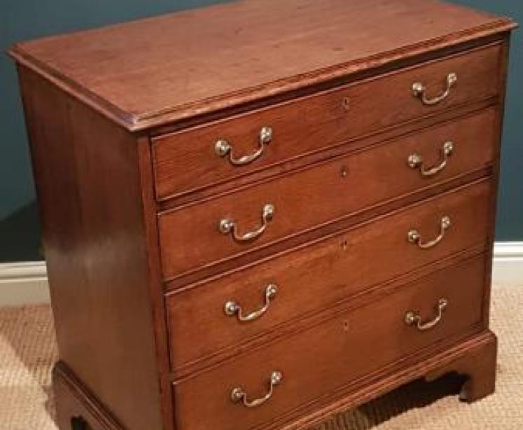Small George III Oak Chest of Drawers - Image 3