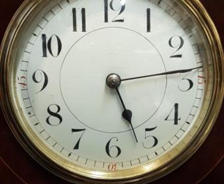 Edwardian Inlaid Mahogany Mantel Clock - Image 4