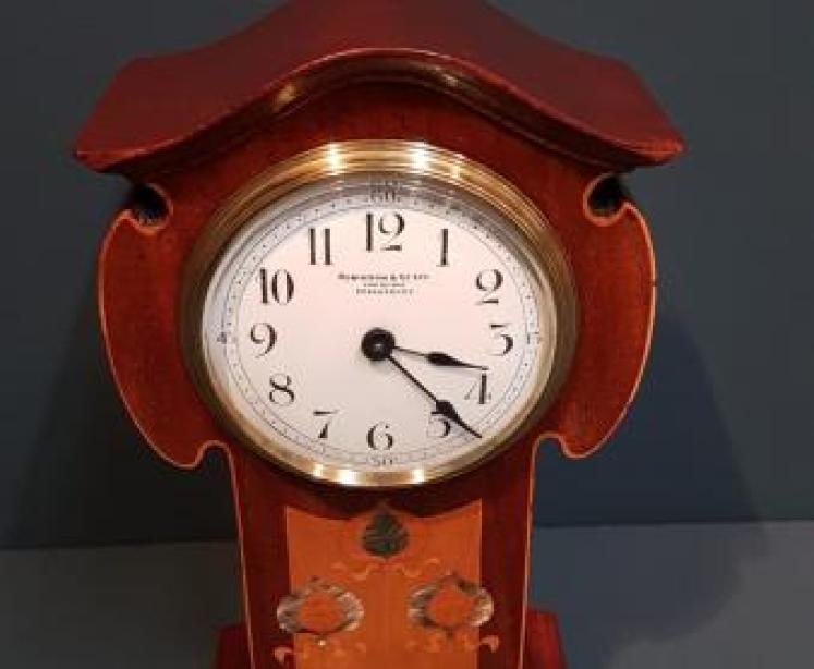Fine Quality Art Nouveau Inlaid Mantel Clock - Image 2