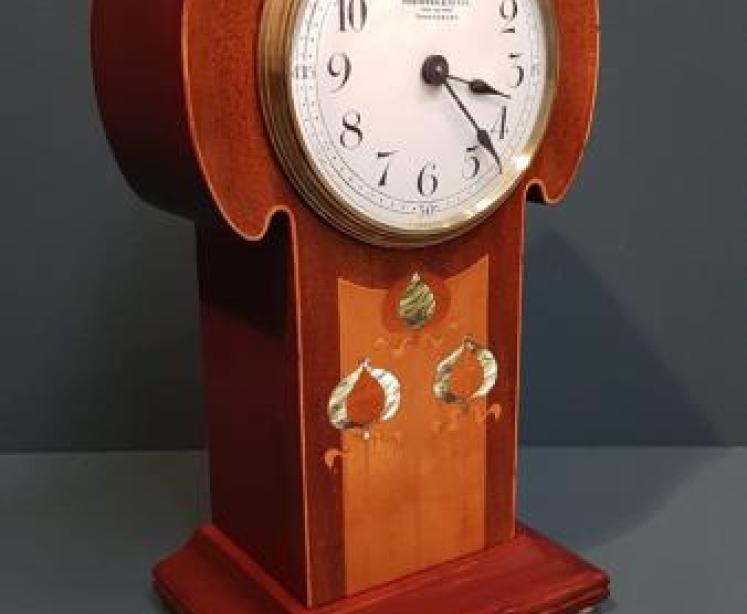 Fine Quality Art Nouveau Inlaid Mantel Clock - Image 3