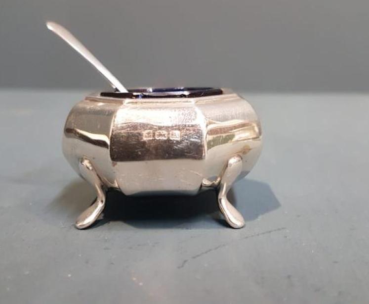 George V Silver Three Piece Cruet - Image 4