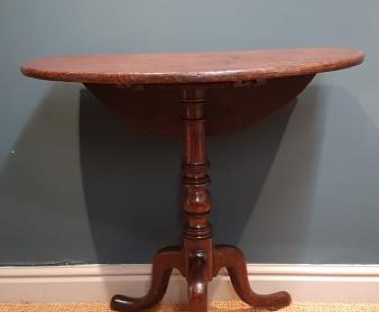 Unusual George III Oak Snap Top Table with Drop Leaf - Image 6