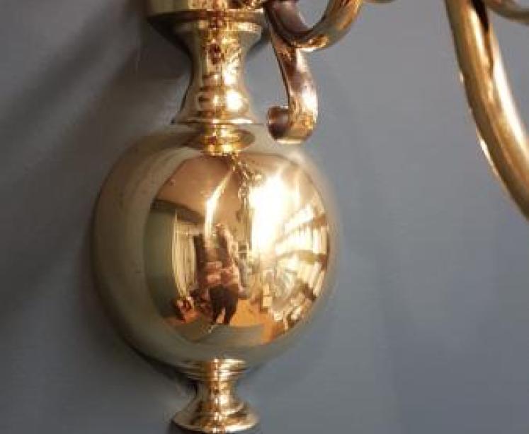 Matching Pair Edwardian Single Arm Wall Lights - Image 4